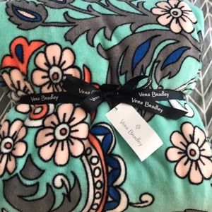 NWT Vera Bradley Throw Blanket